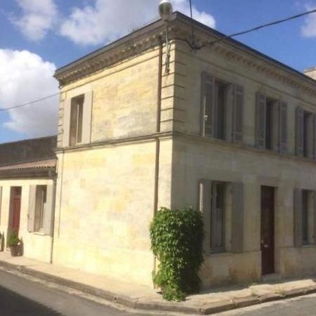 Au Coeur Des Vignobles Bed and Breakfast Saint-Estèphe Eksteriør billede