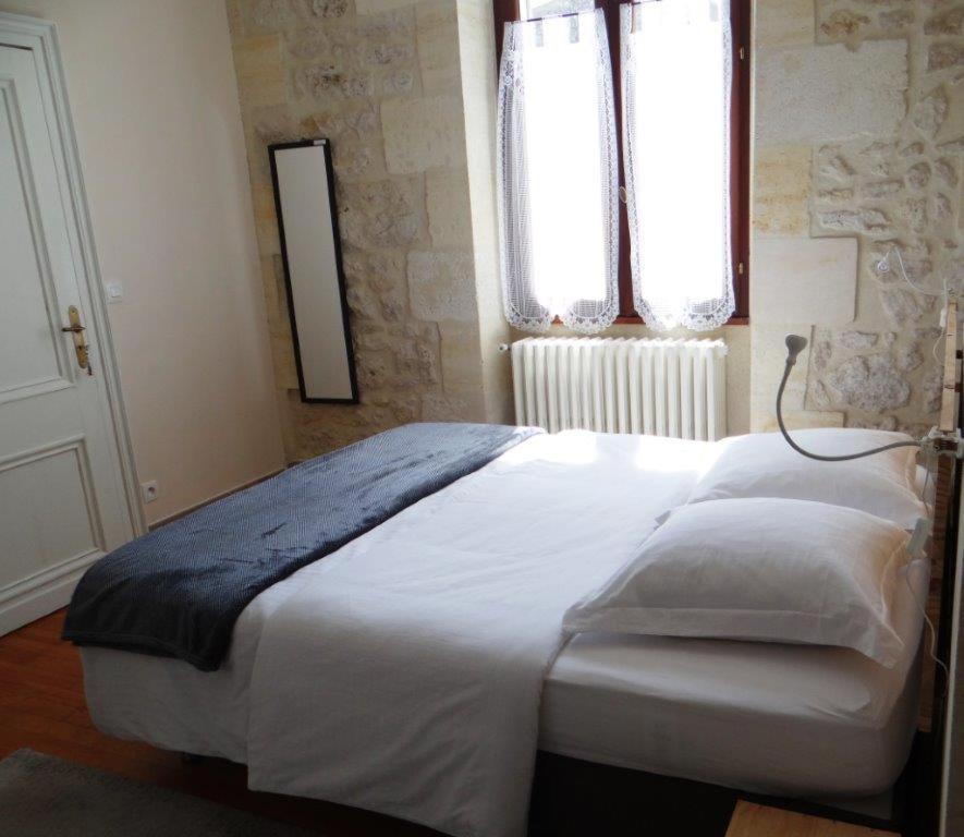 Au Coeur Des Vignobles Bed and Breakfast Saint-Estèphe Eksteriør billede
